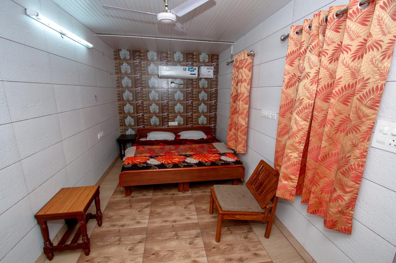 National Guest House ชลันธระ ภายนอก รูปภาพ
