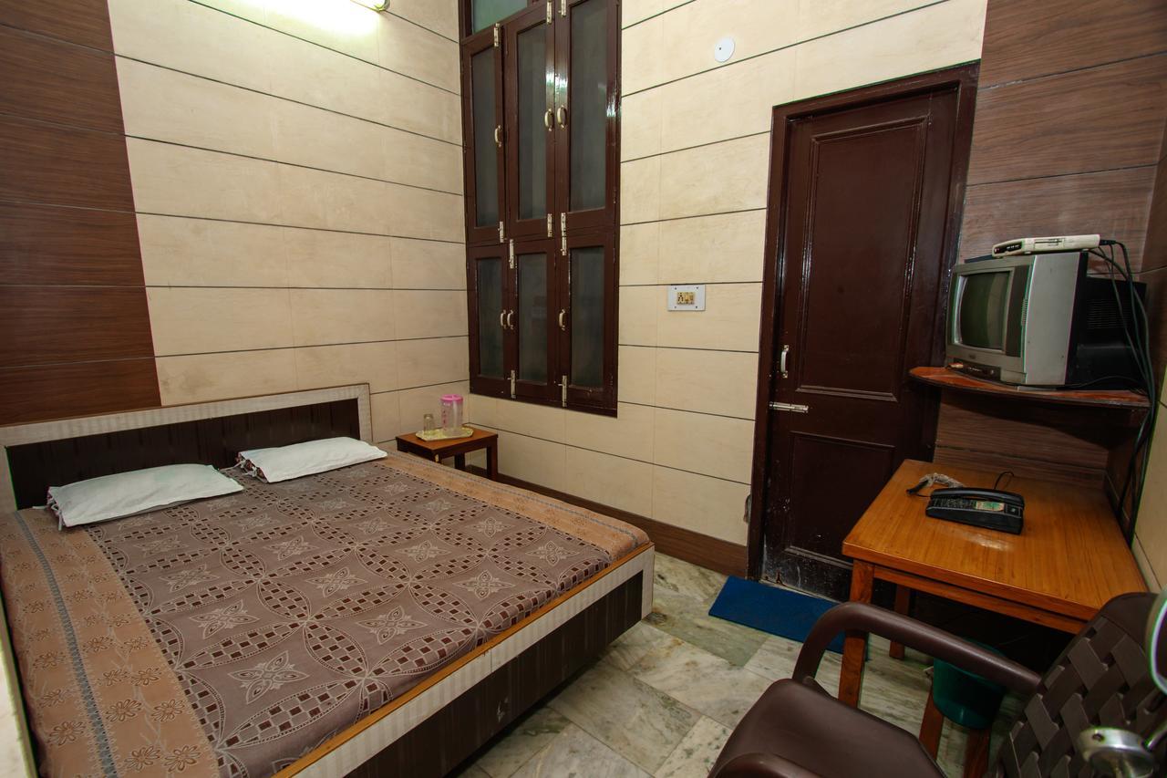 National Guest House ชลันธระ ภายนอก รูปภาพ